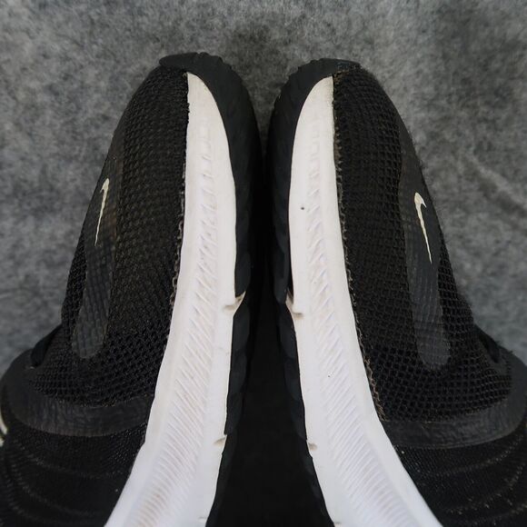 Nike Shoes Womens 9.5 Athletic Sneaker Quest 4 Running Trainer Black White Sport - Picture 10 of 16
